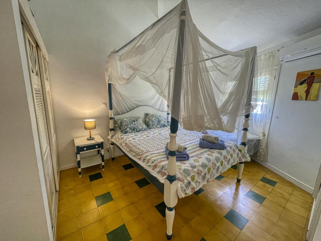 Villa à louer Saint François Guadeloupe__chambre 2 lits-25